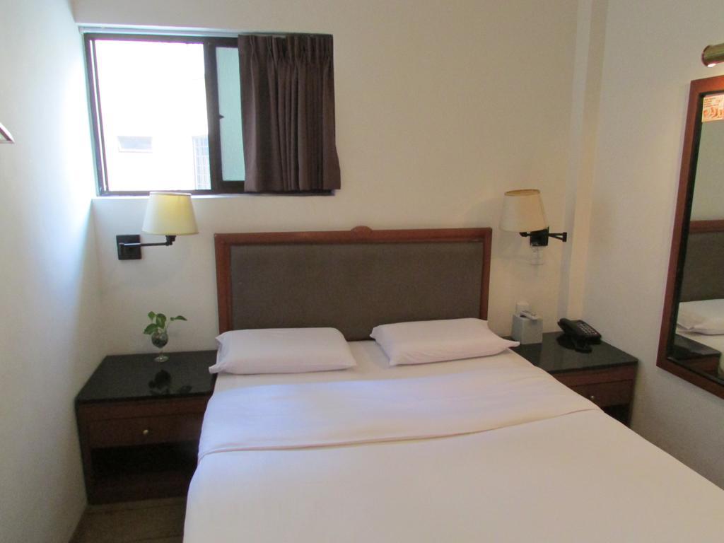 Amber Hotel Katong Singapura Luaran gambar