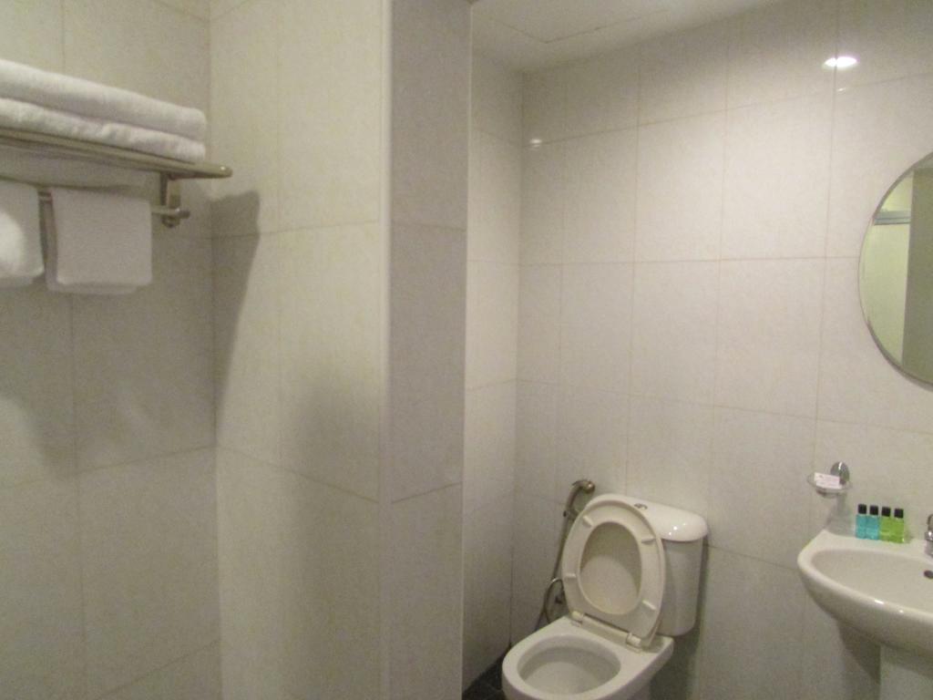 Amber Hotel Katong Singapura Luaran gambar